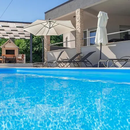 Naklice Villa Omis